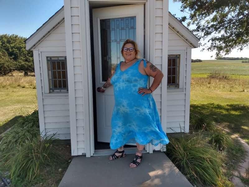 BBW brat PoppyJay Flashing OUTSIDE the Chapel