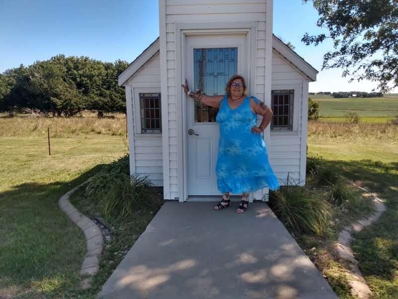 BBW brat PoppyJay Flashing OUTSIDE the Chapel