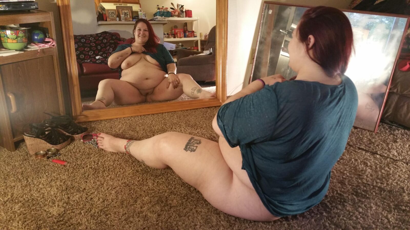 BBW brat PoppyJay naughty poses at home