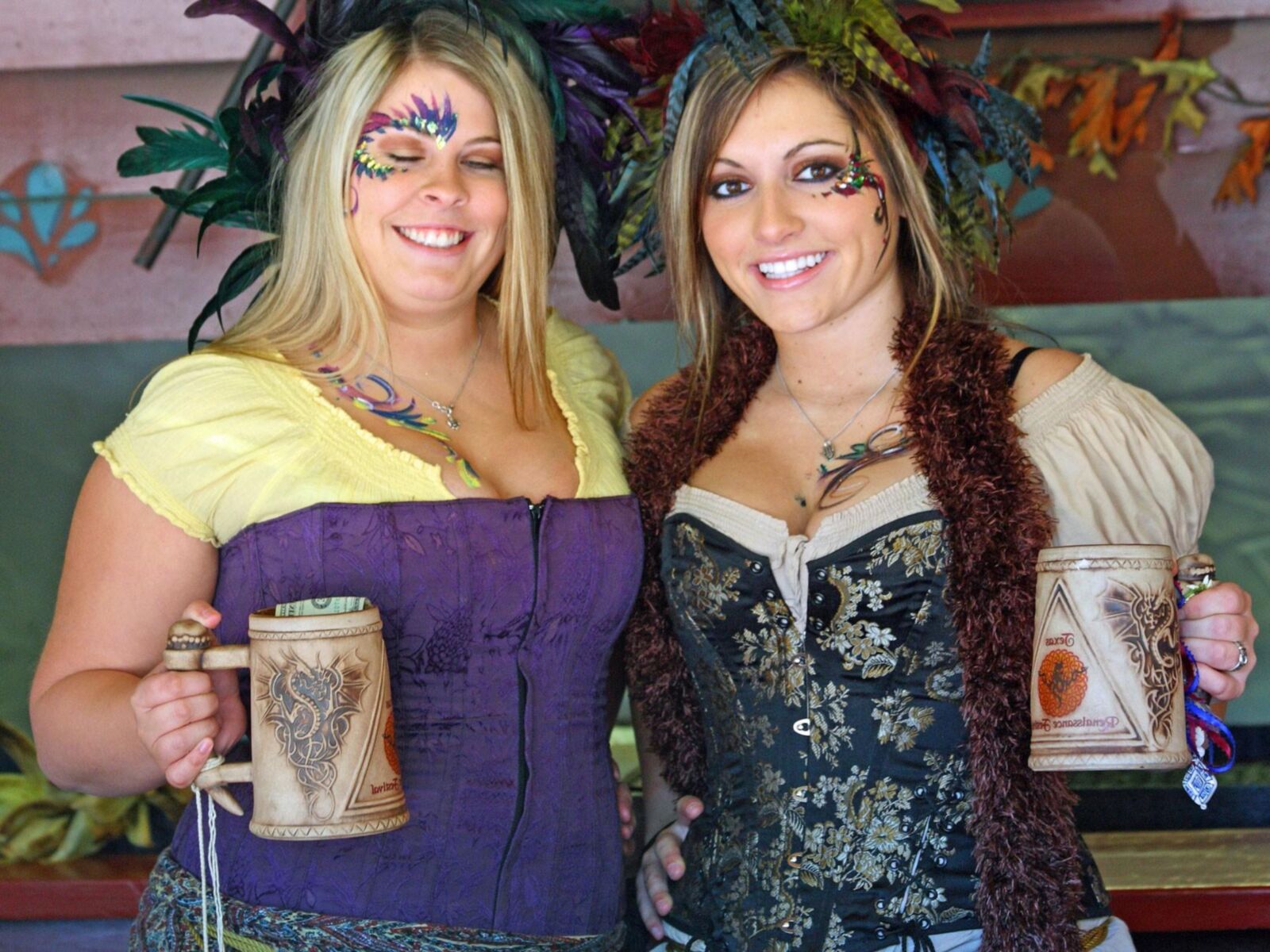 Mujeres gorditas sexys (Ren Faire Beauties BBW)