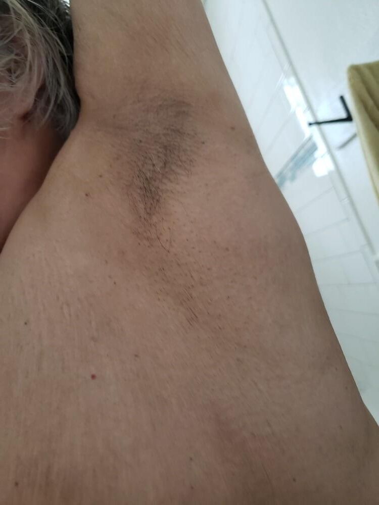 Hairy armpits