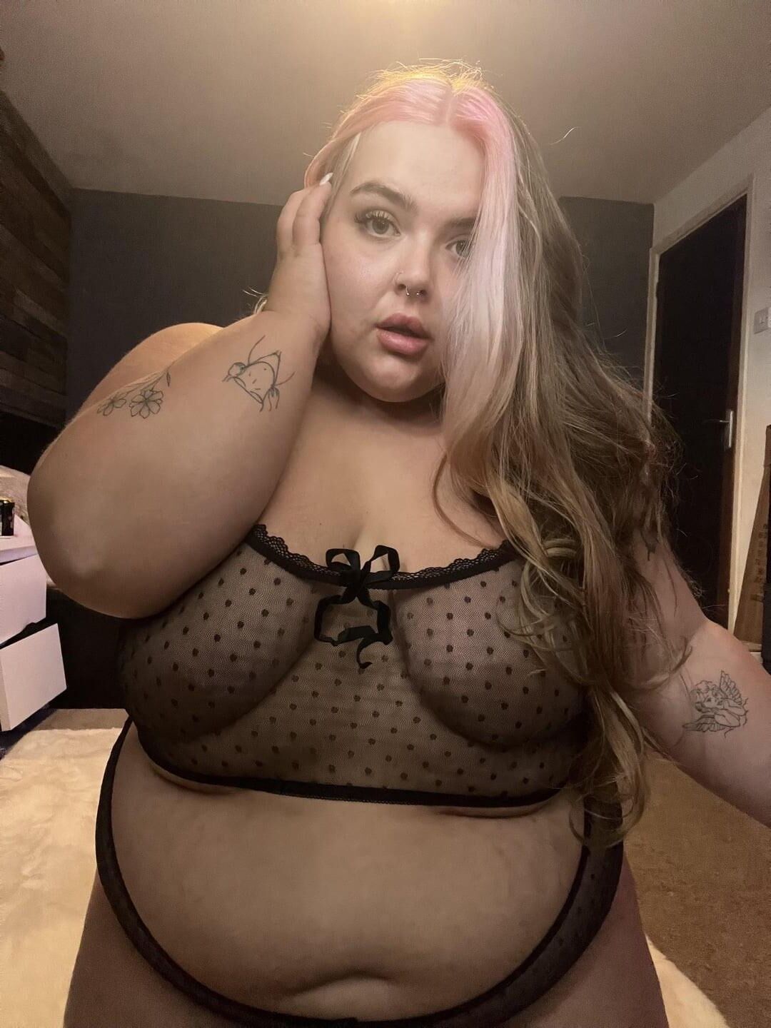 Beautiful Fat Blonde Lillie Big Belly