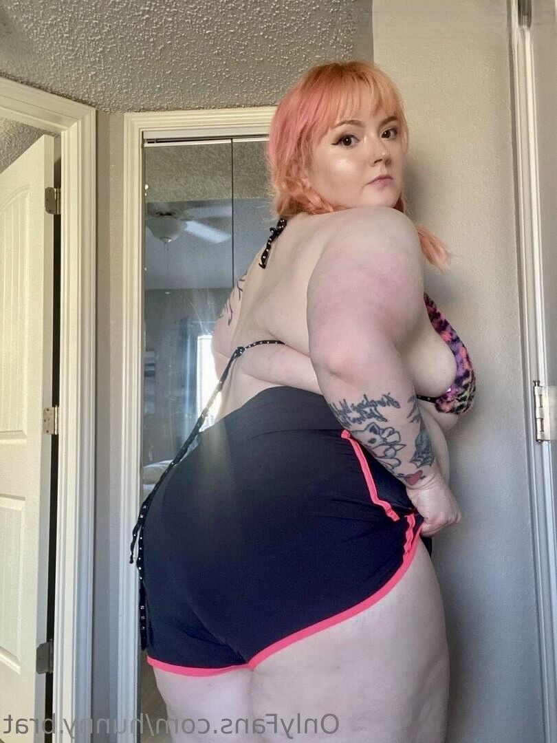 Hunny Huge Tits Big Ass Redhead BBW Milf Mixed Hot Shots