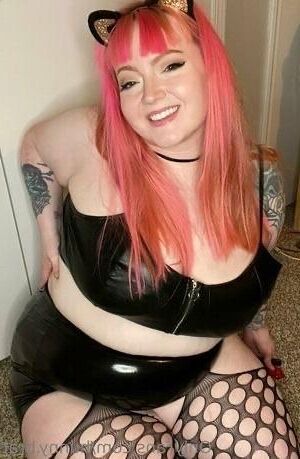 Hunny Huge Tits Big Ass Redhead BBW Milf Mixed Hot Shots