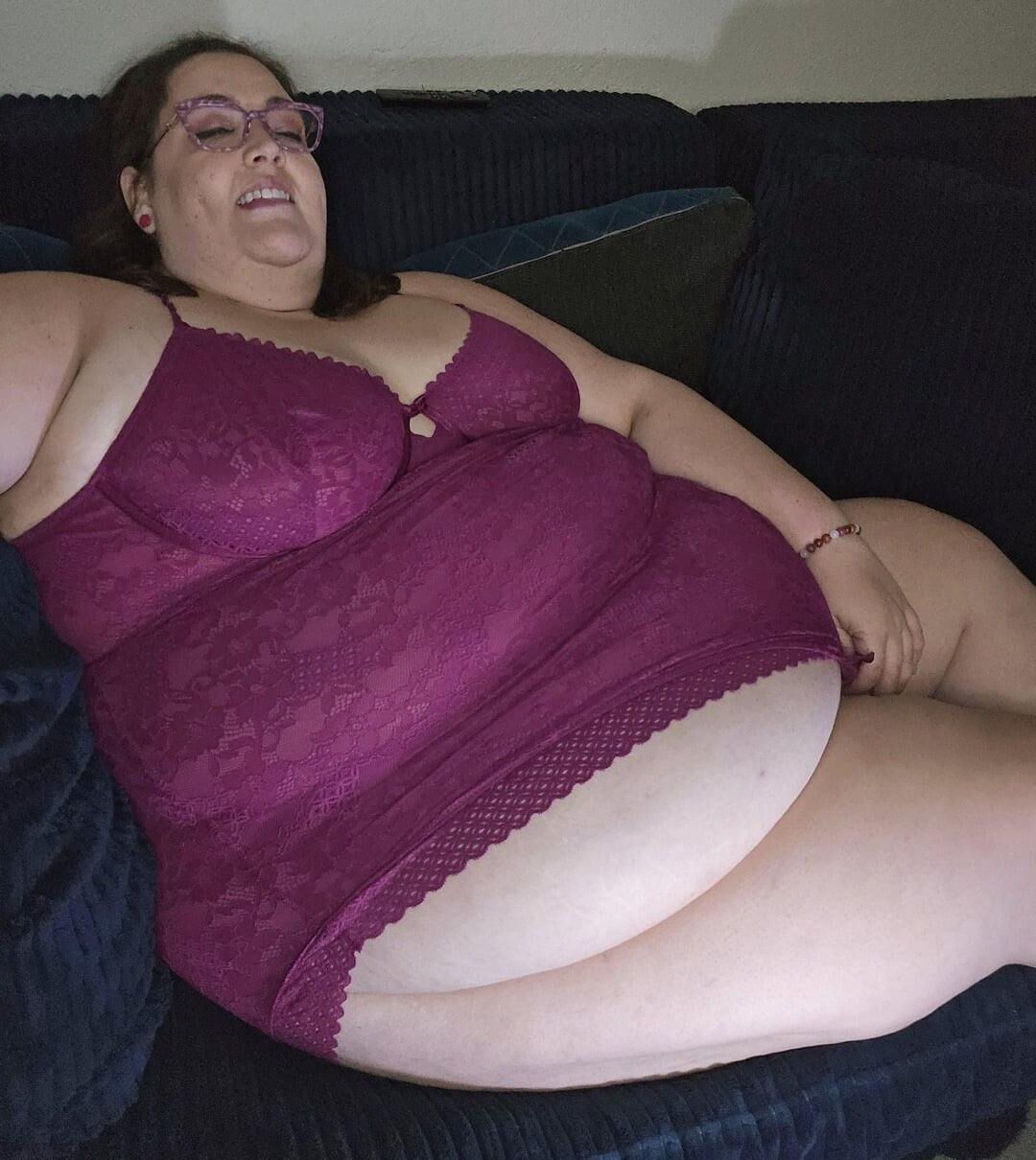 Beautiful Super Fat Feedee