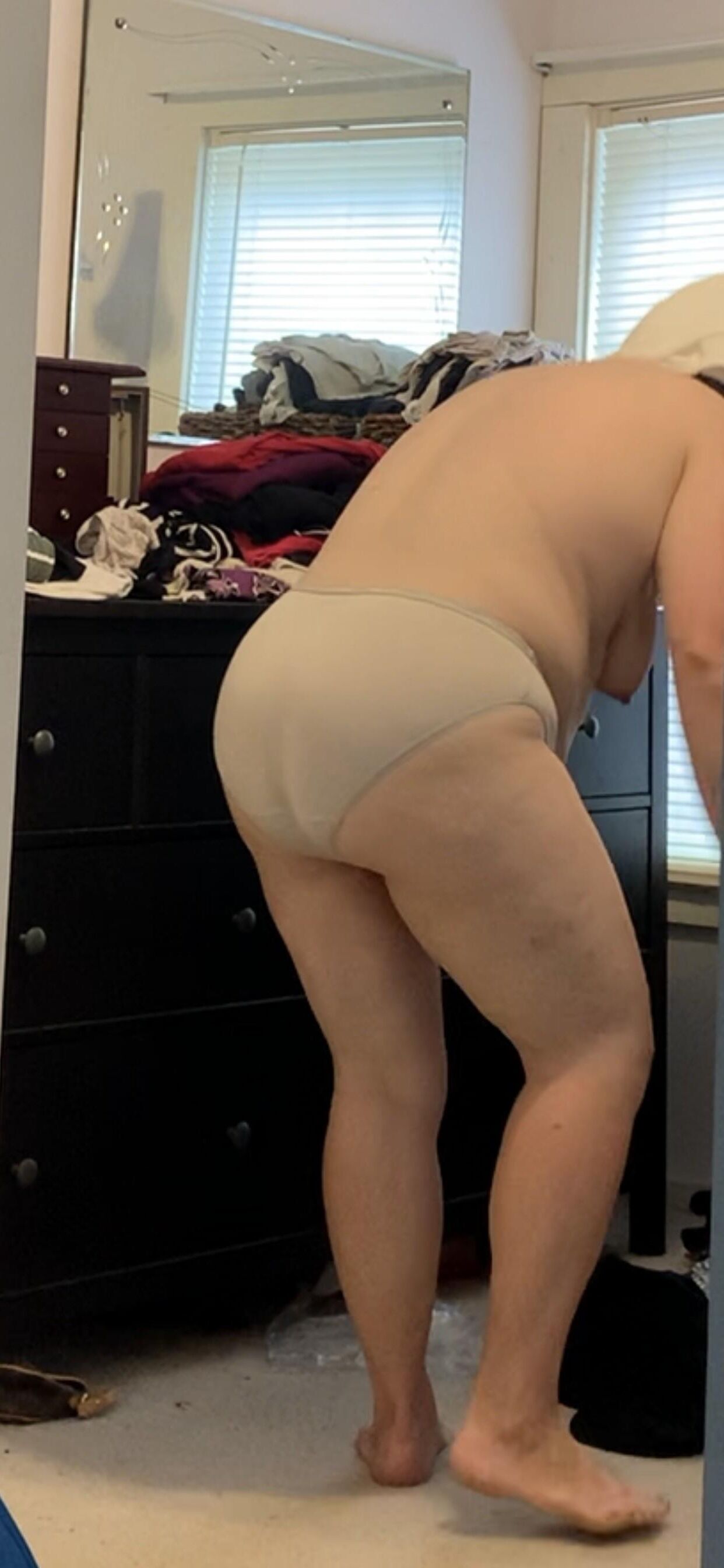 Jennifer BBW Wife Getting Ready