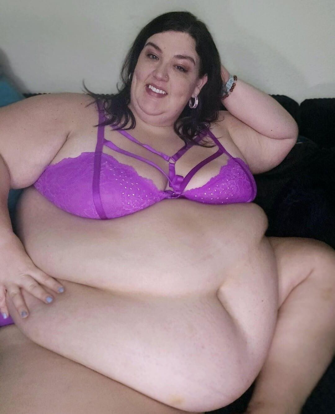 Beautiful Super Fat Feedee