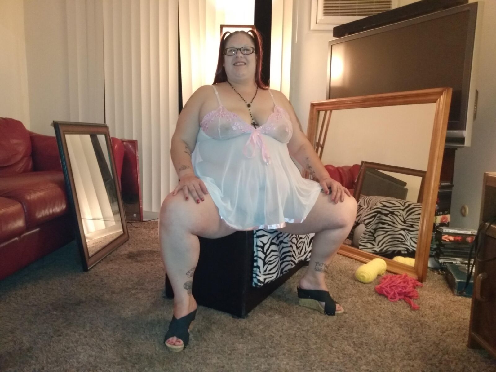 BBW pirralho PoppyJay lingerie e espelhos