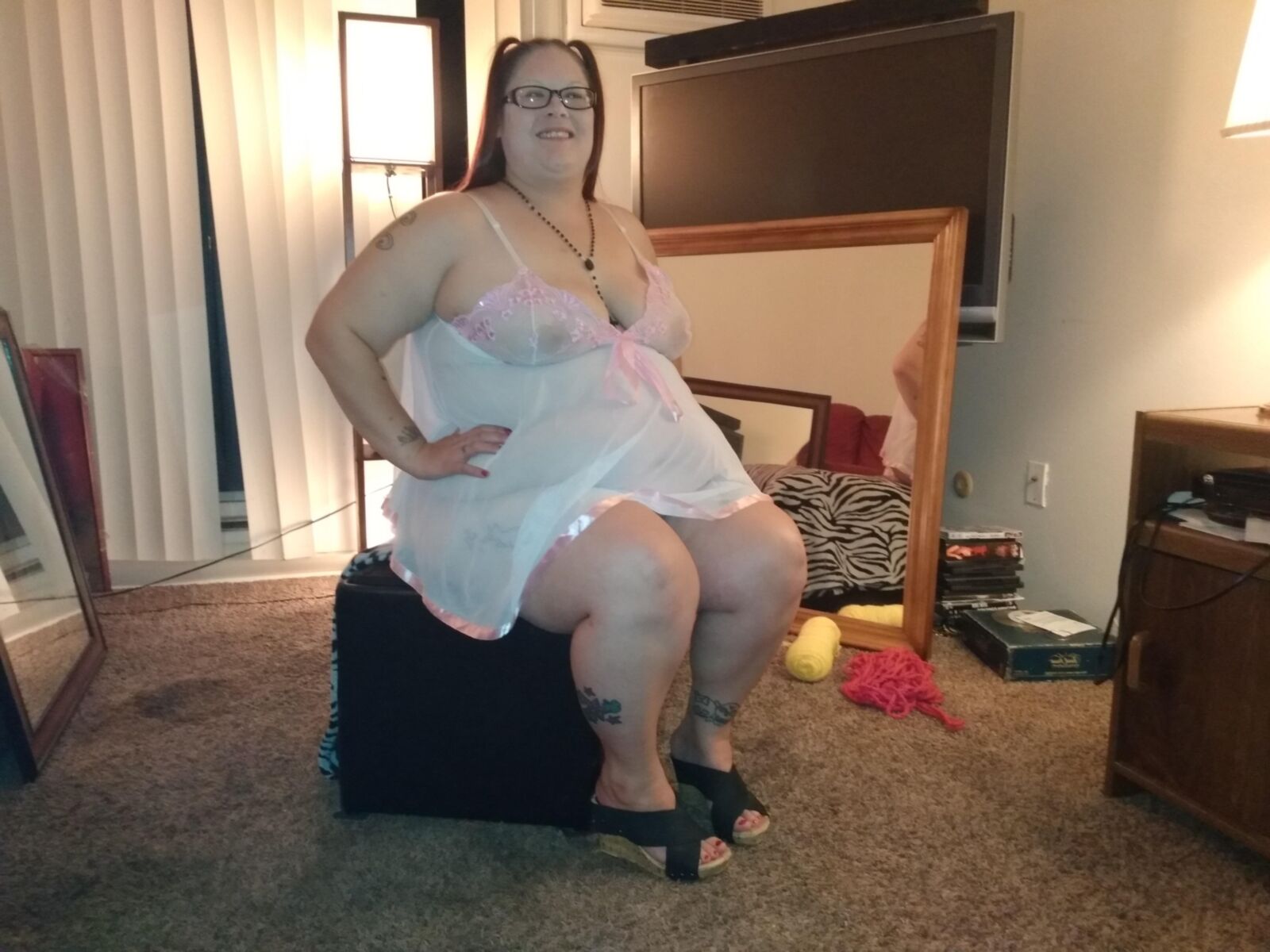 BBW brat PoppyJay lingerie and mirrors 