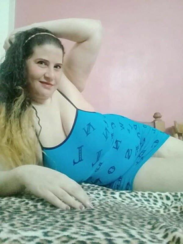 BBW ÁRABE MÃE PEITOS ENORMES