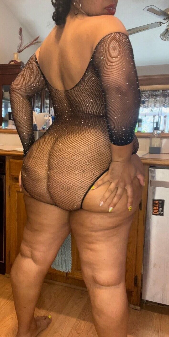 BEAUTIFUL THICK BIG ASS LATIN MAMI