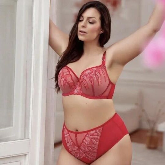 Chubby Lingerie 