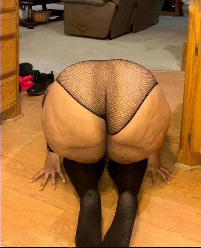 BEAUTIFUL THICK BIG ASS LATIN MAMI