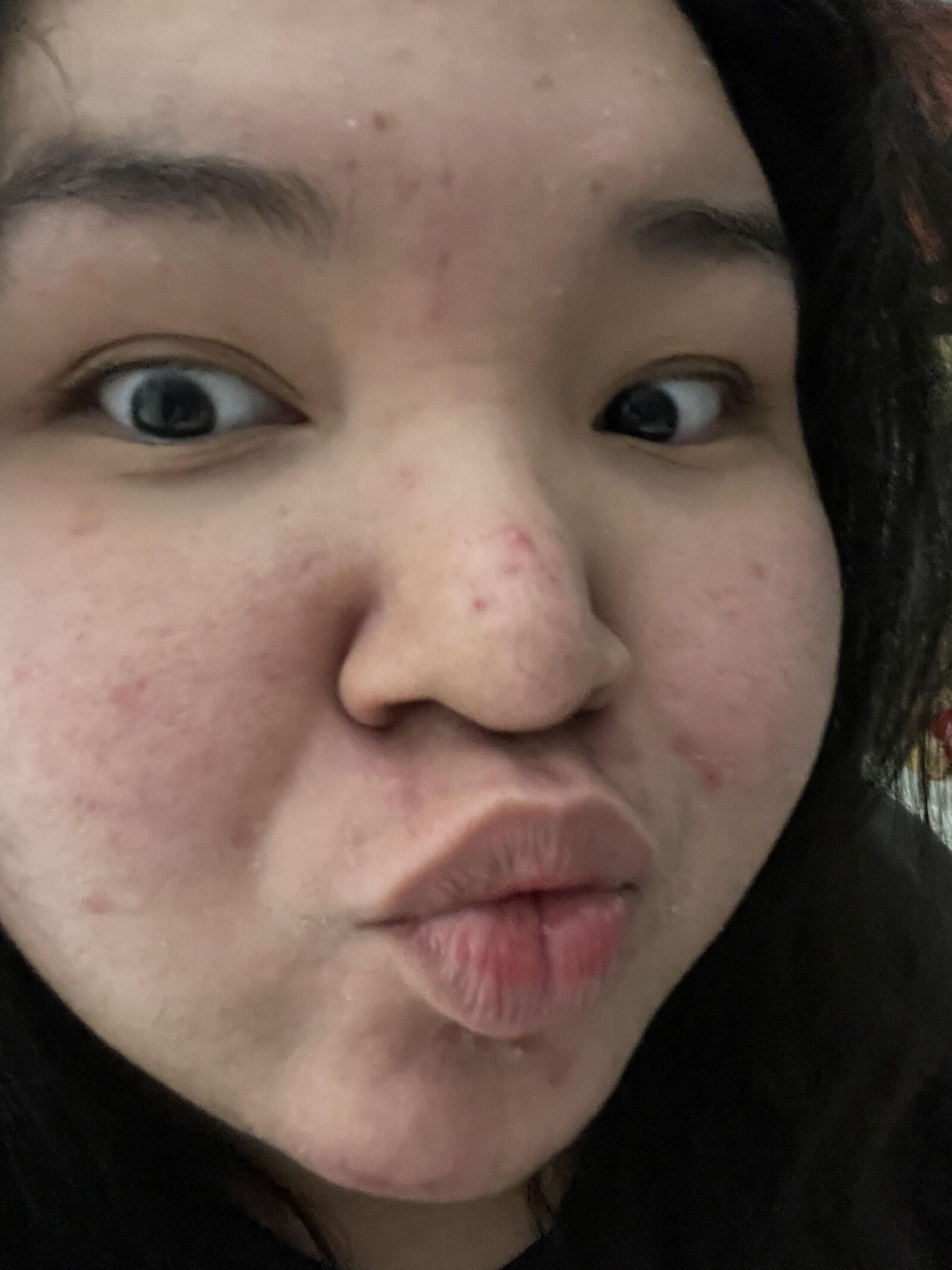 Fat ugly whore wants cum on her lips