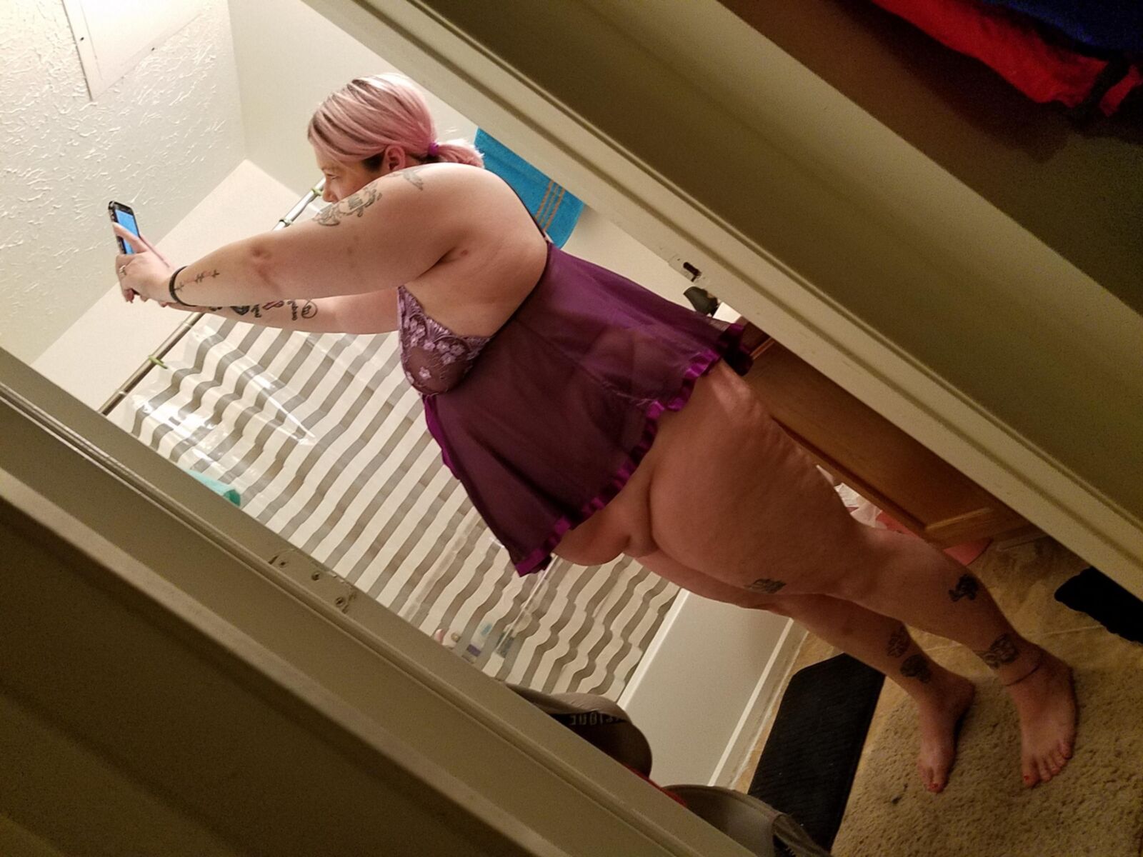 BBW brat PoppyJay selfies from the start.