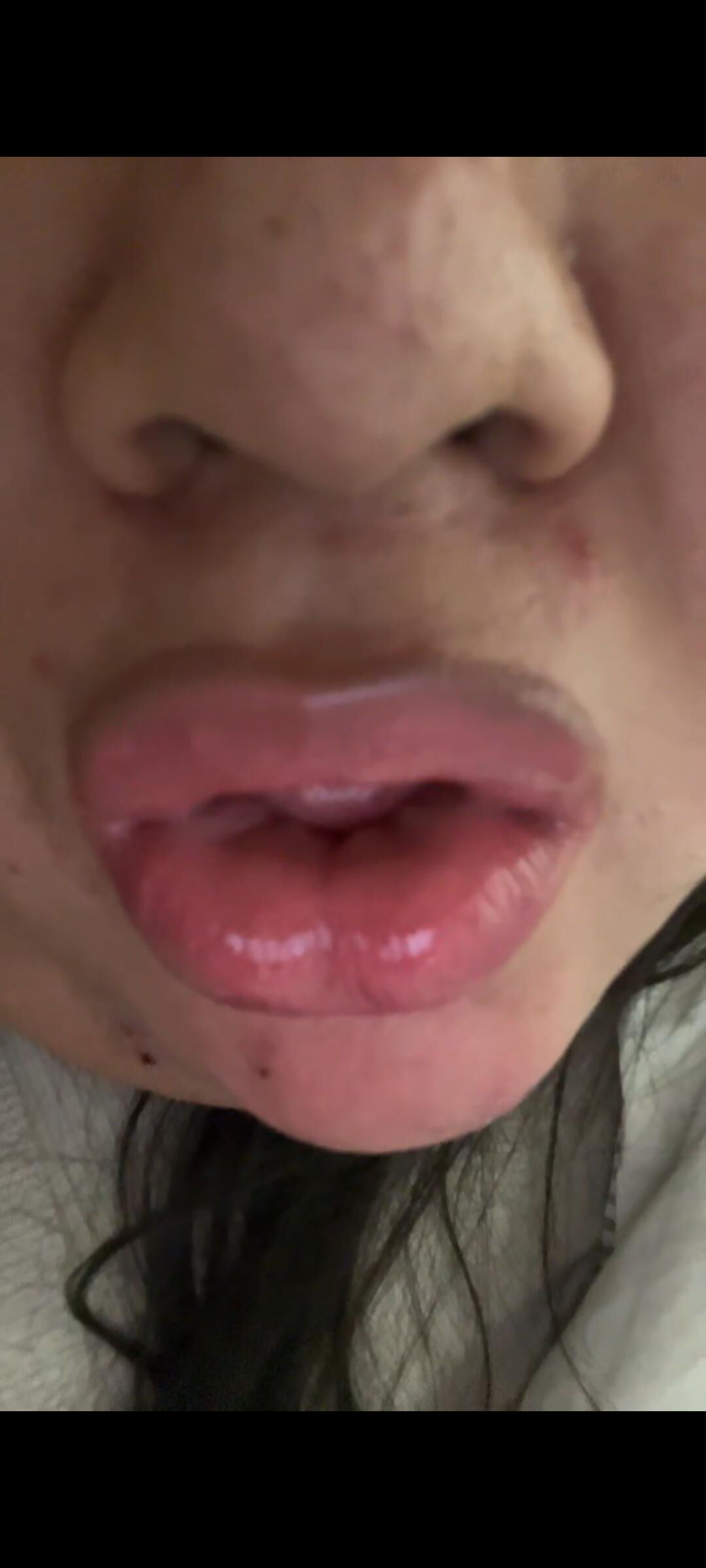 Fat whore wants cum on her lips