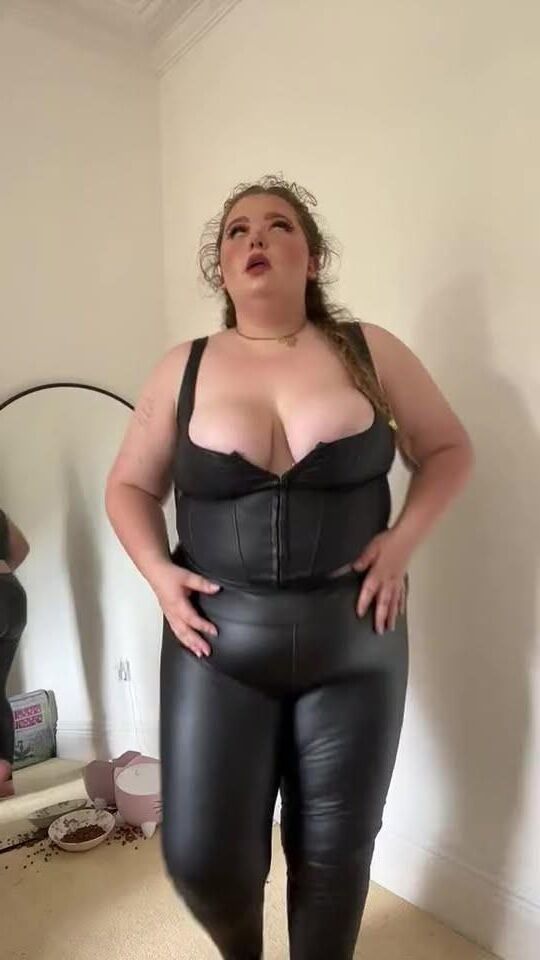 Sexy BBW PVC brilhante e látex