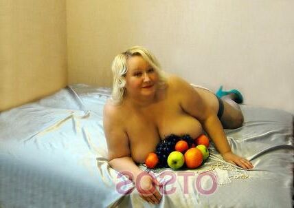 BBW blonde mature Elena from Moscow