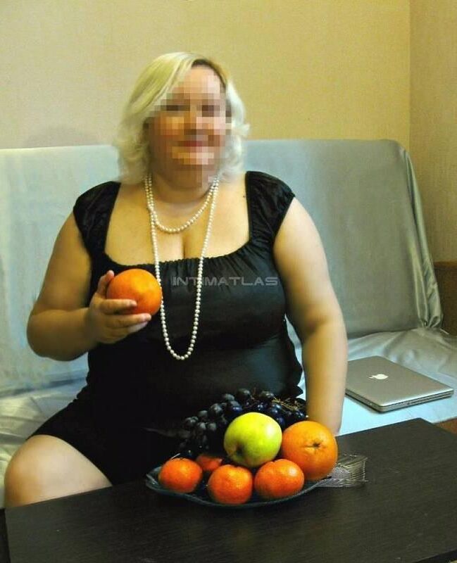 BBW blonde mature Elena from Moscow