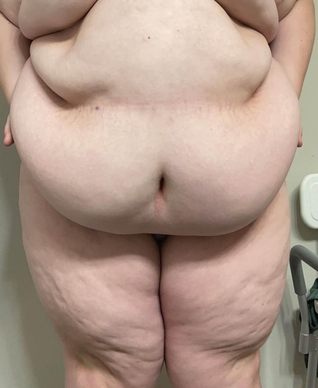 Obese Girls With Big Bellies Make Me Hard