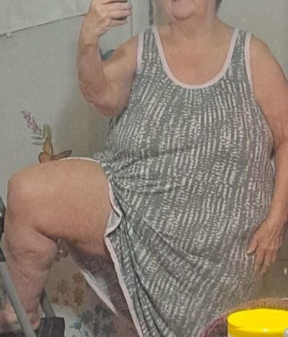 Más de mi hermosa abuela gorda