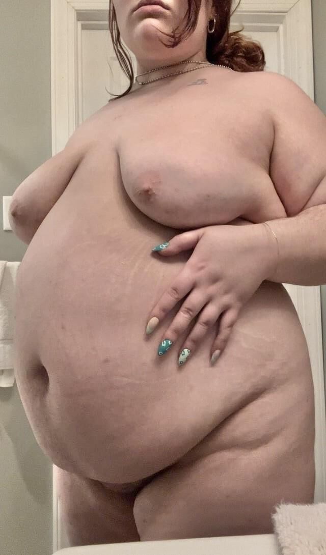 Obese Girls With Big Bellies Make Me Hard