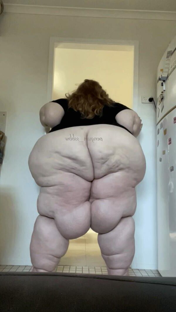 Huge Older SSBBW Asses (+)