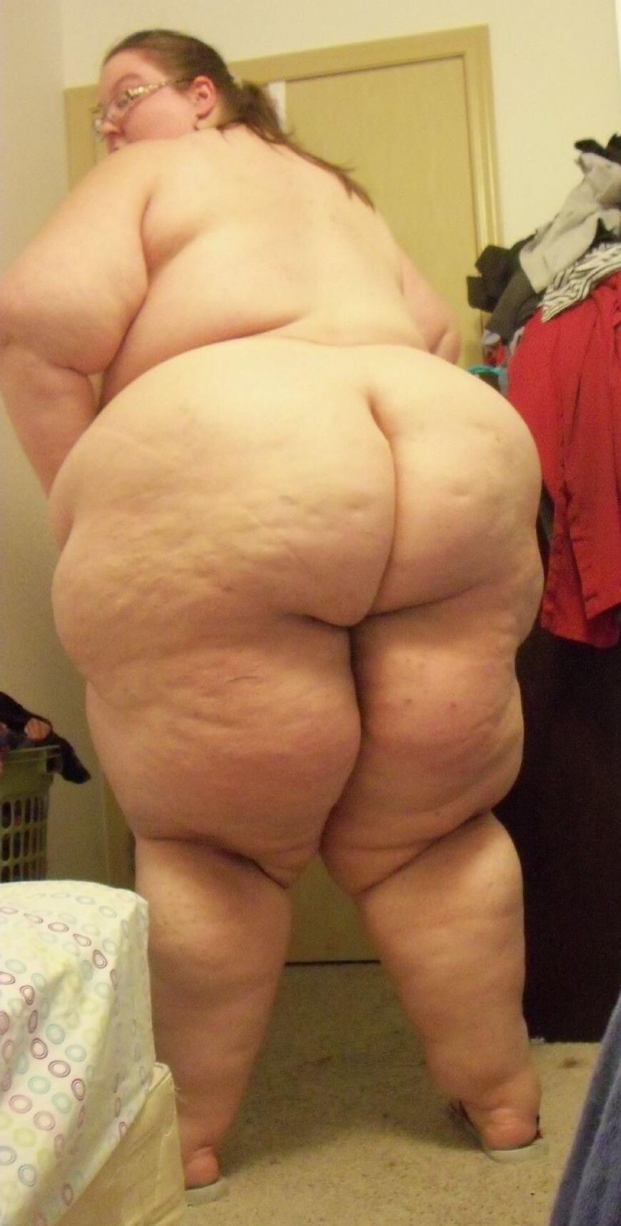 Huge Older SSBBW Asses (+)