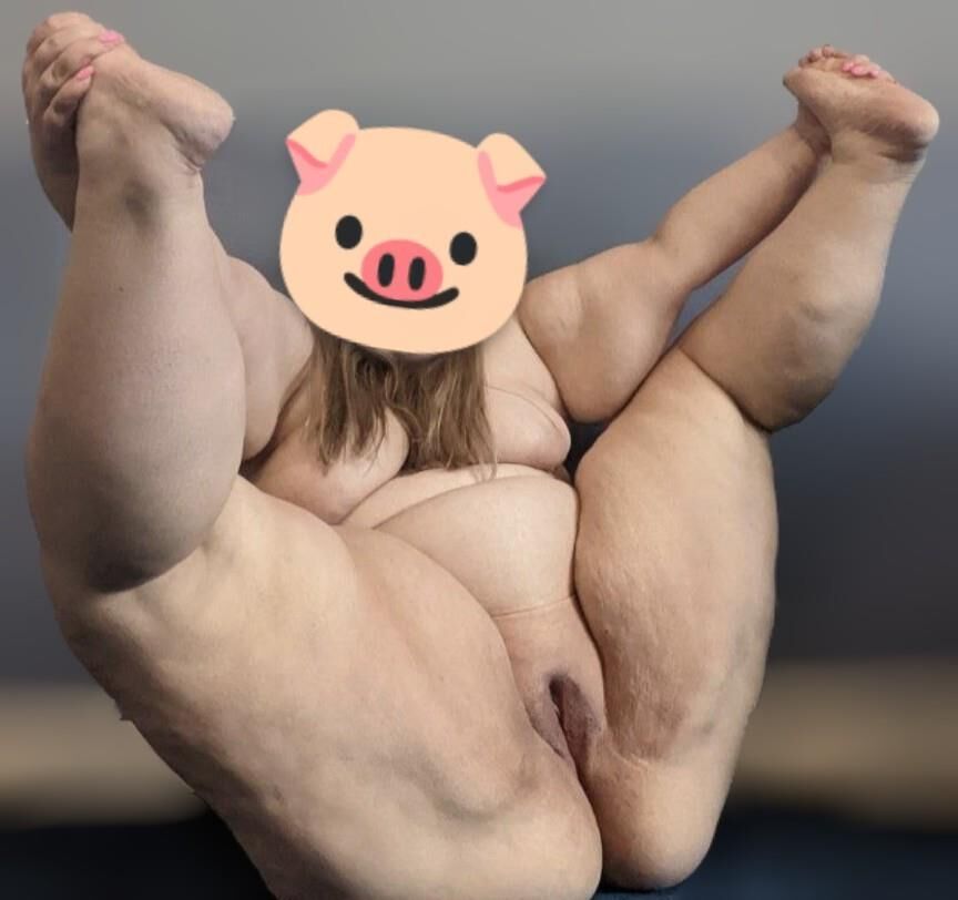 Fuckpig humiliated and exposed