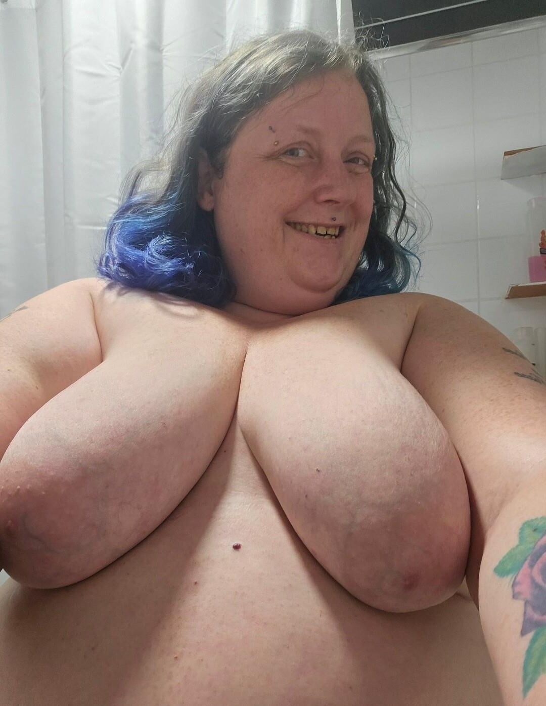 Losing my mind over dem BBWs 