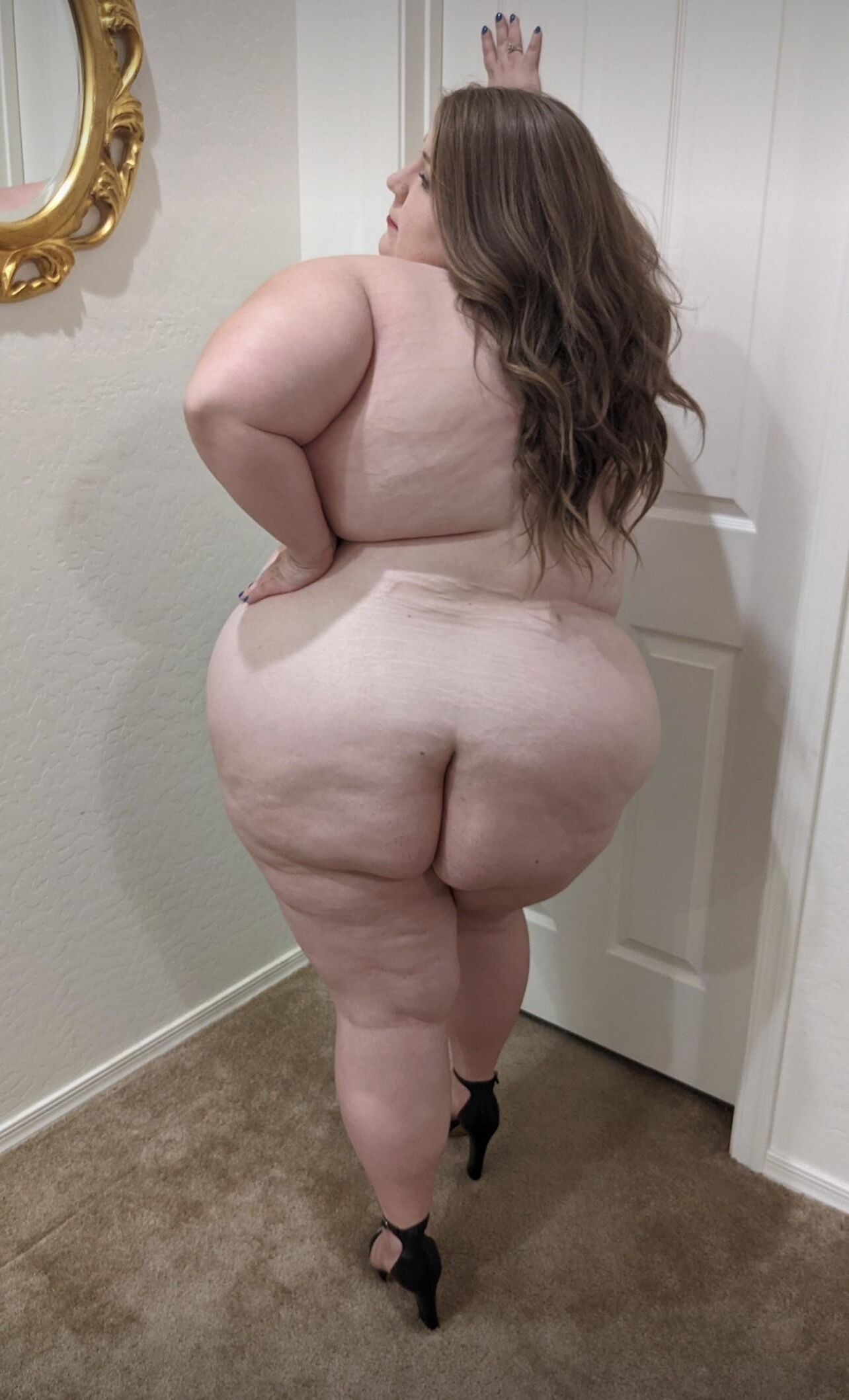 Gorgeous Young Fat Girl