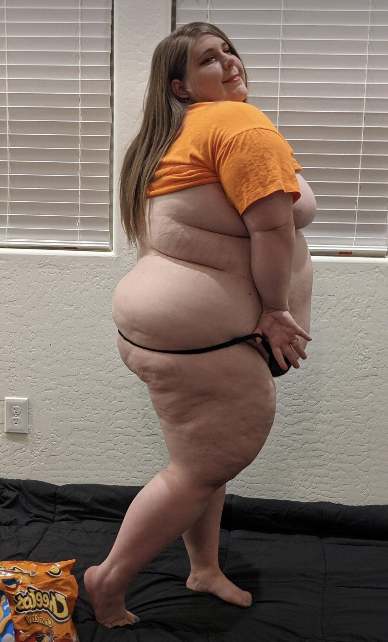 Linda jovem menina gorda