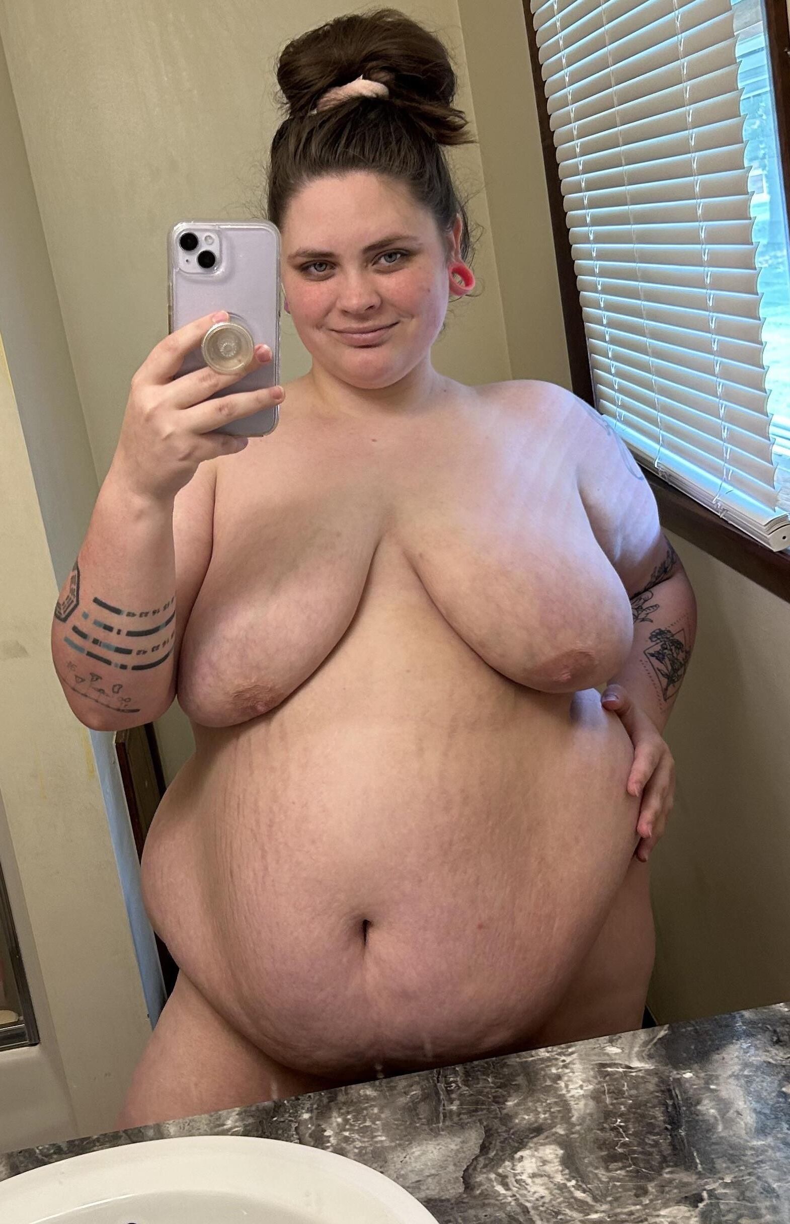 Sexy Pretty Girl Big Boobs n Belly