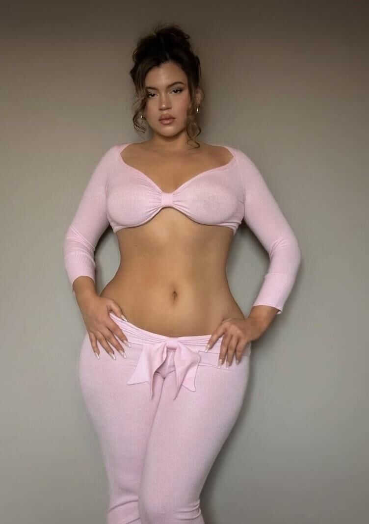 Beautiful Thicc and chubby models