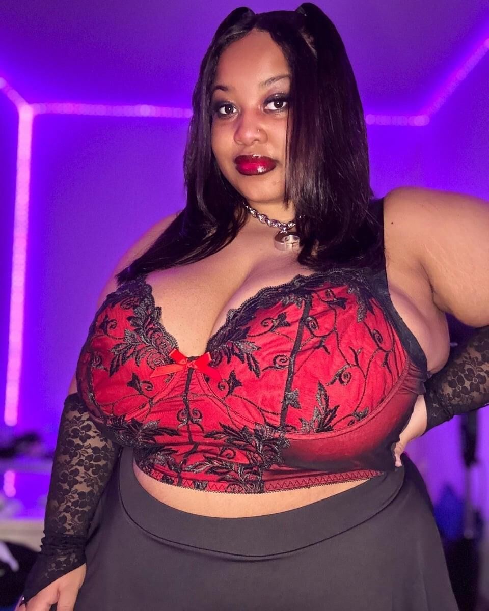 Beautiful BBW Ebony Queen