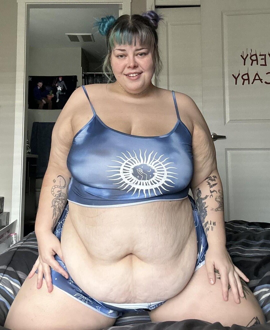 Sexy Dawn Big Belly n Titties