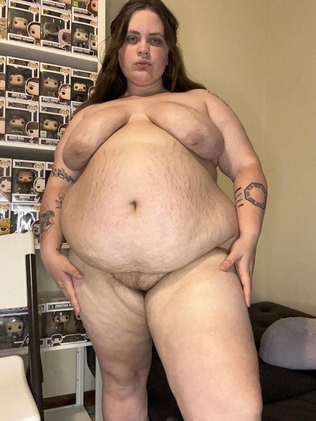 Sexy Pretty Girl Big Boobs n Belly