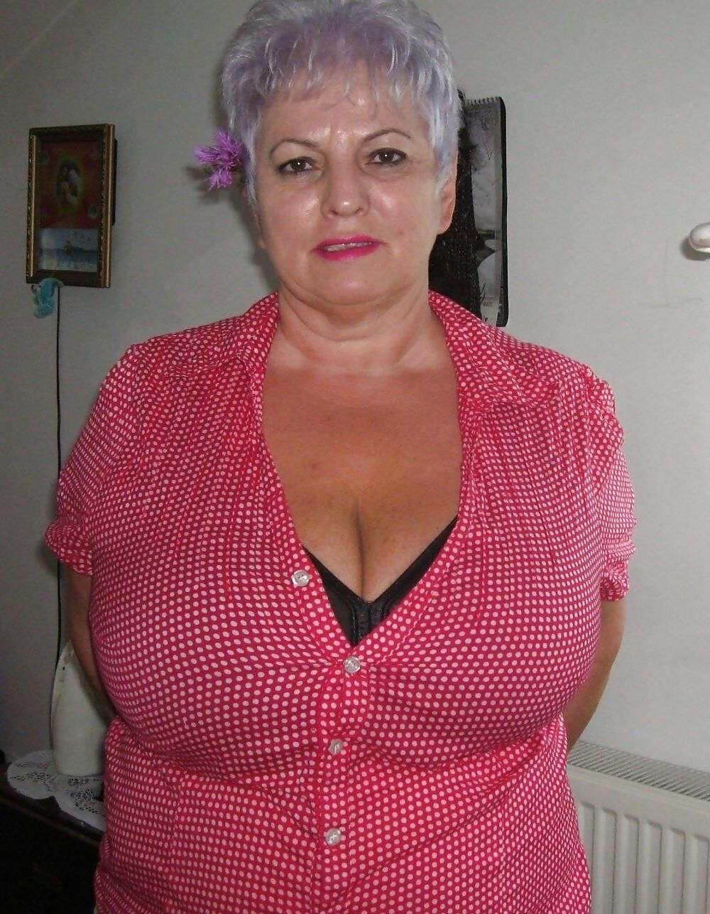 fat milfs clothed