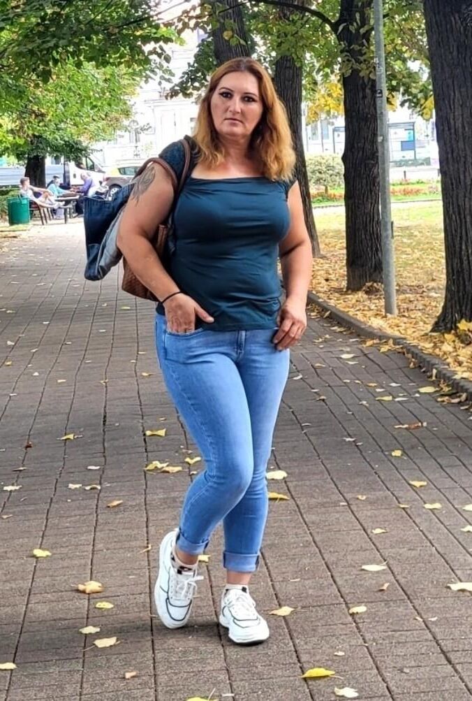 Georgiana A BBW Milf aus Rumänien P.