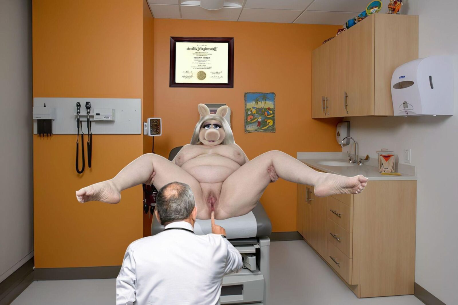 Miss Piggy Amateurs dentro de la oficina del Dr. Porkfinger