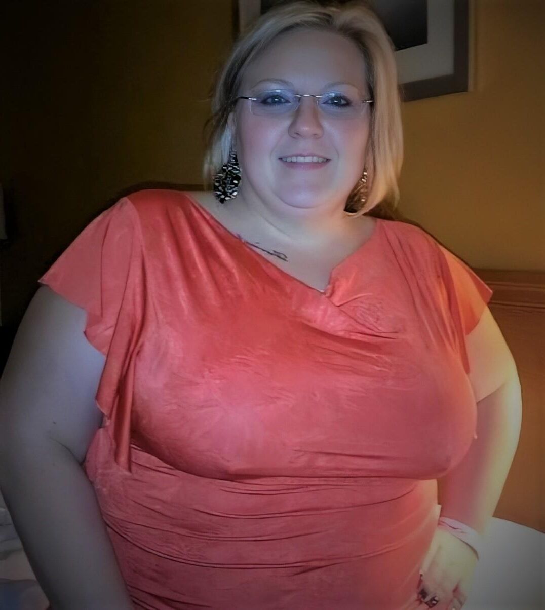 fully clothed sexy milfs