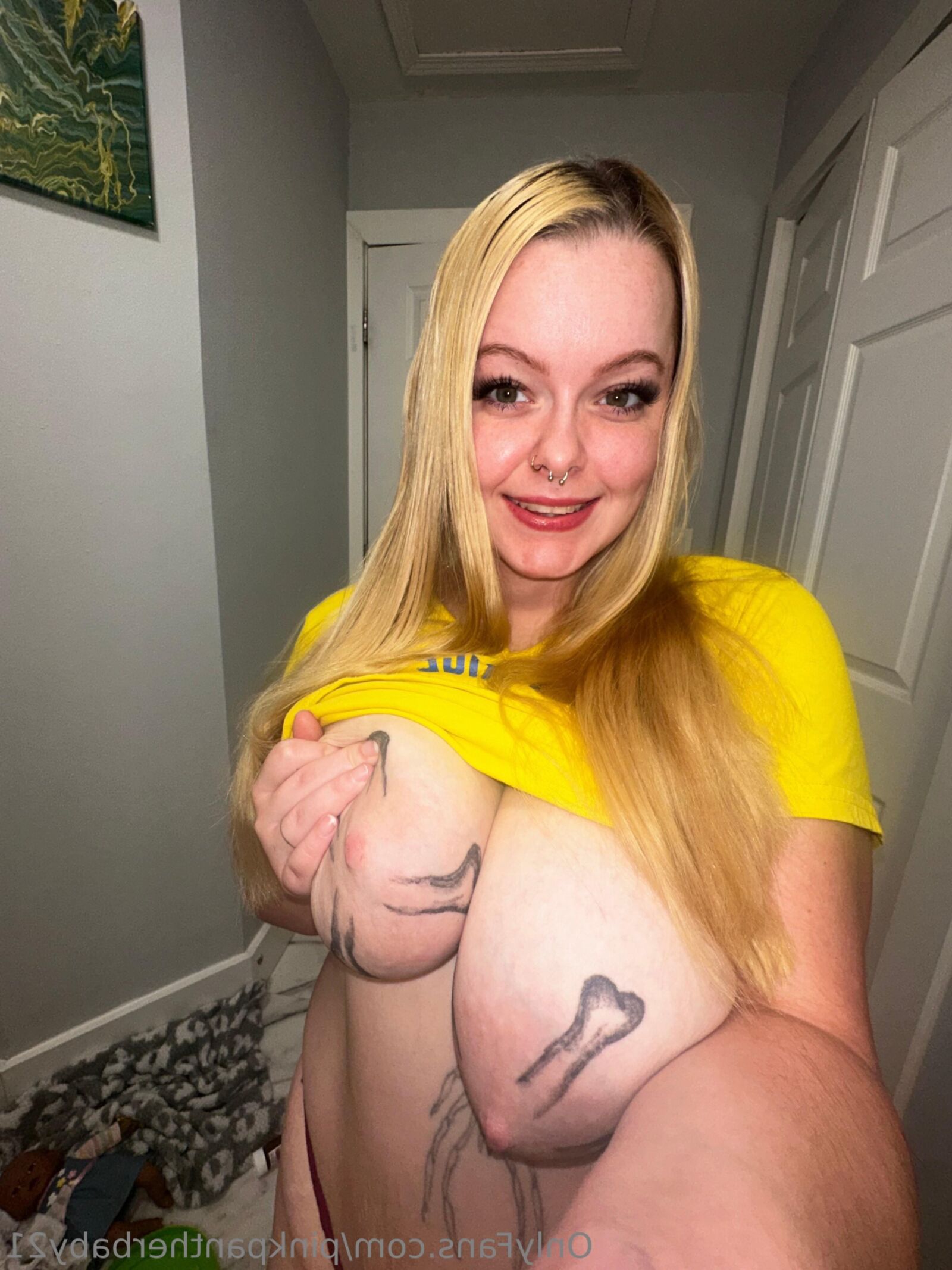 Pinkpanter Huge Tits Big Ass BBW Blonde Girl Mixed Hot Shots