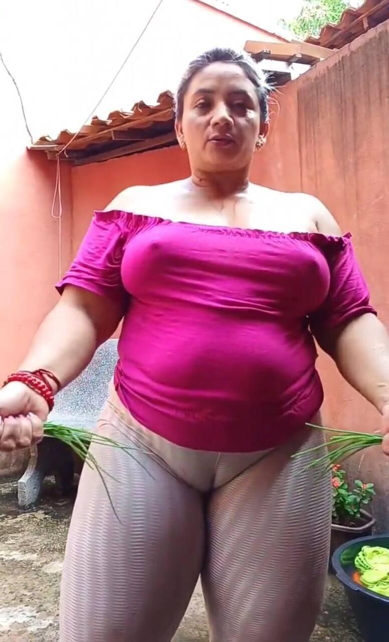 JOSELIN BBW NALGONAS ABUELAS. ,,