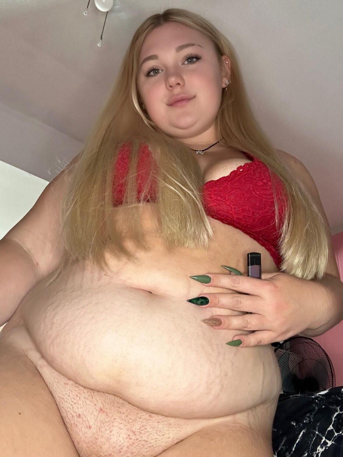 Super cute chubby blonde stoner loves showing off