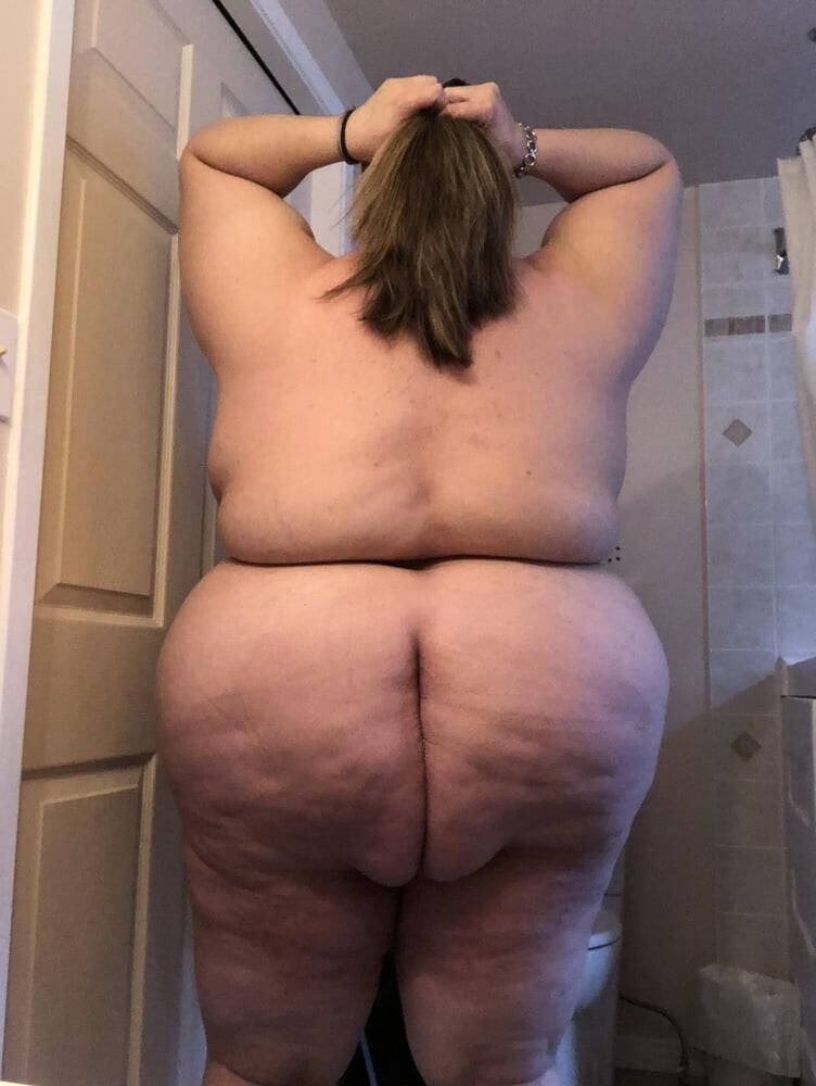 BBW AMANDA such a hot gut in love with this one