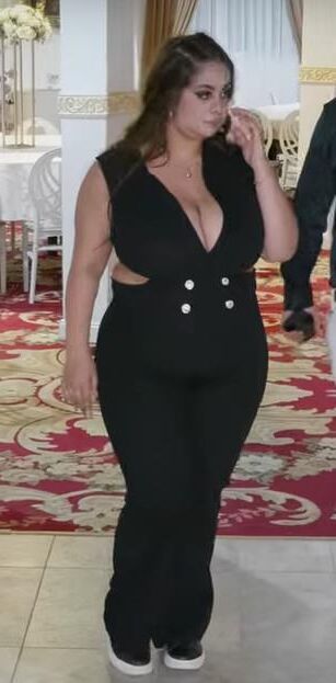 nnホットな女性
