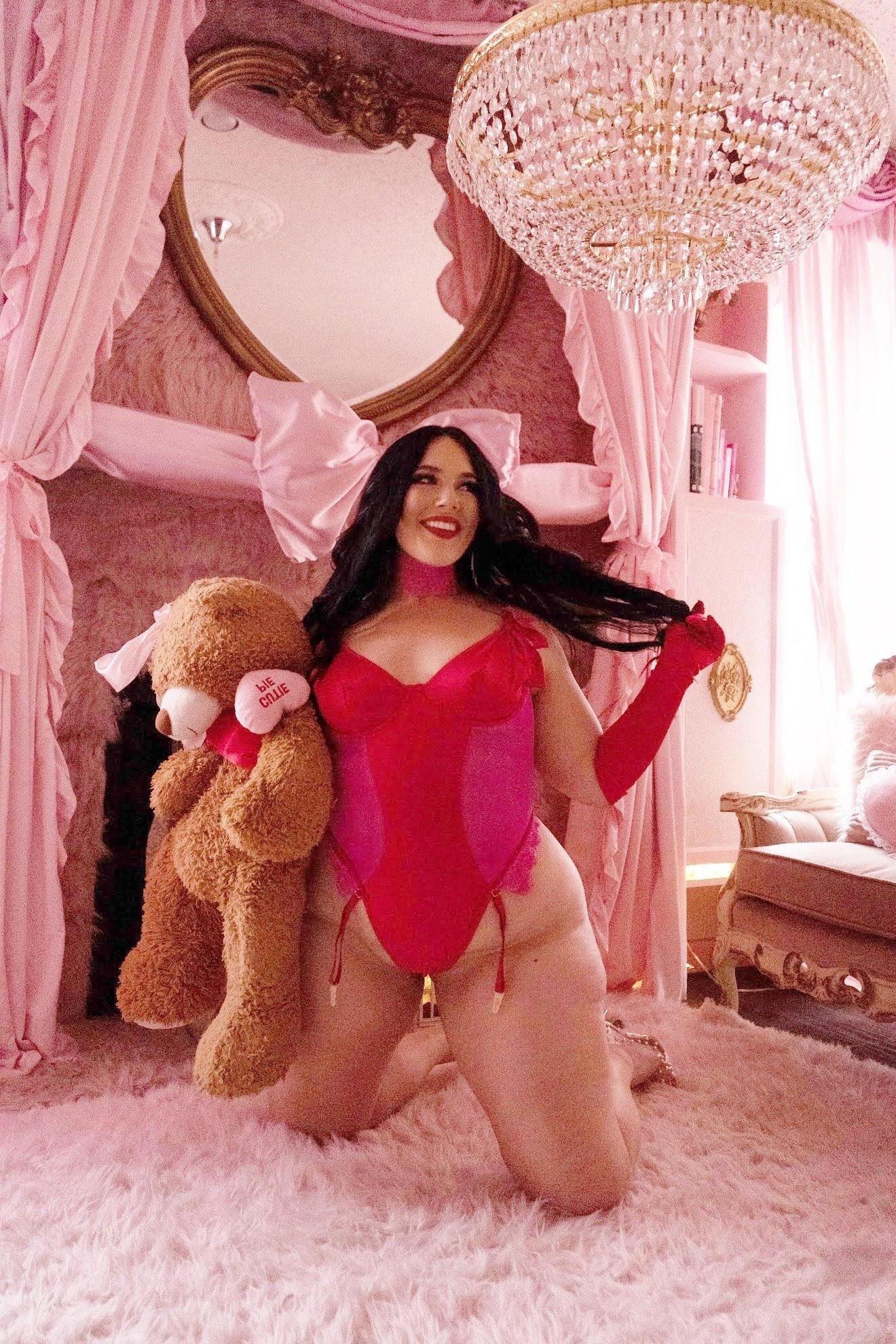 ALX Huge Ass Gorgeous Singer BBW Anal Girl Mixed Hot Photos