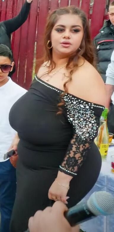 nnホットな女性