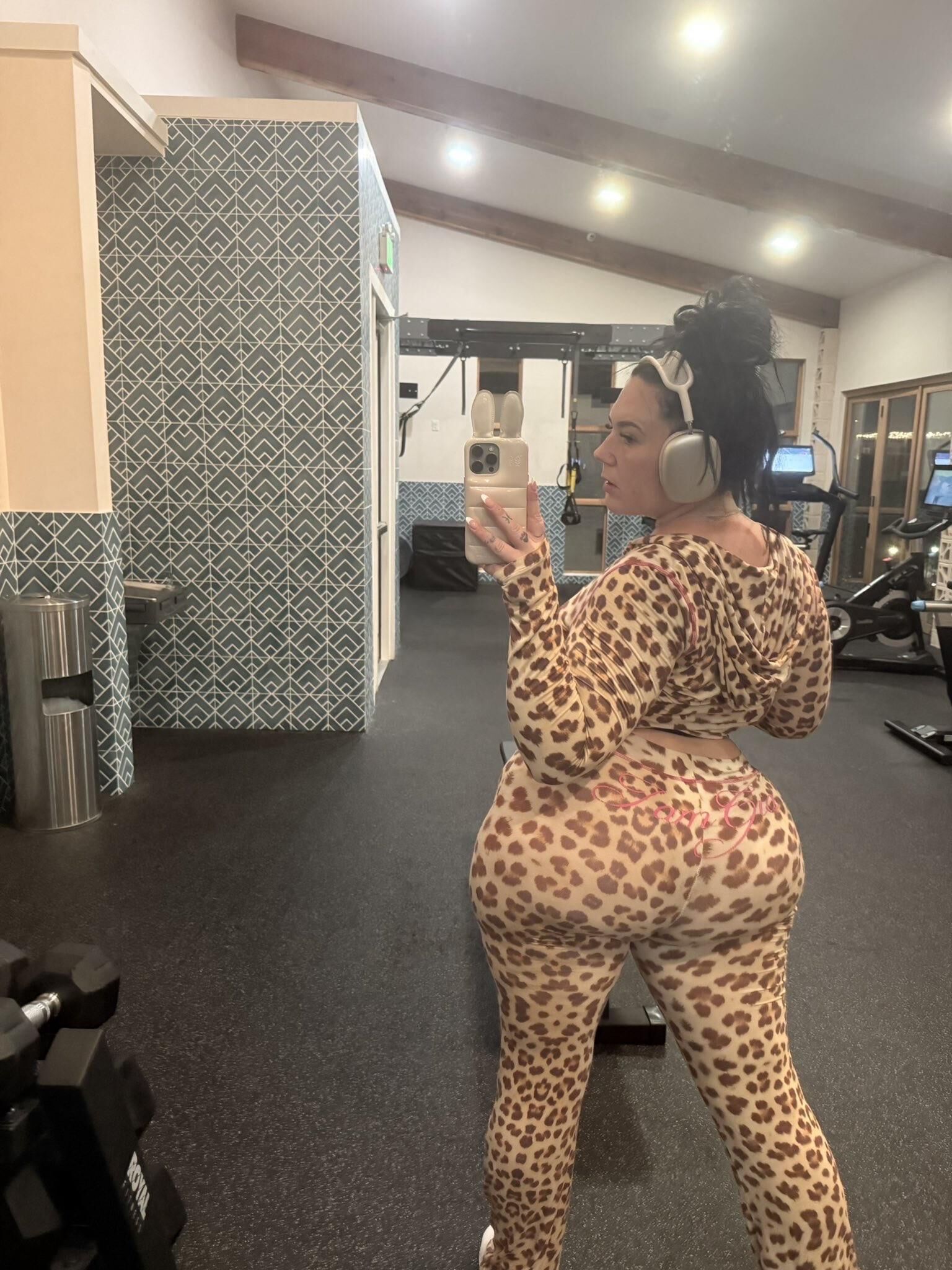 ALX Huge Ass Gorgeous Singer BBW Anal Girl Mixed Hot Photos