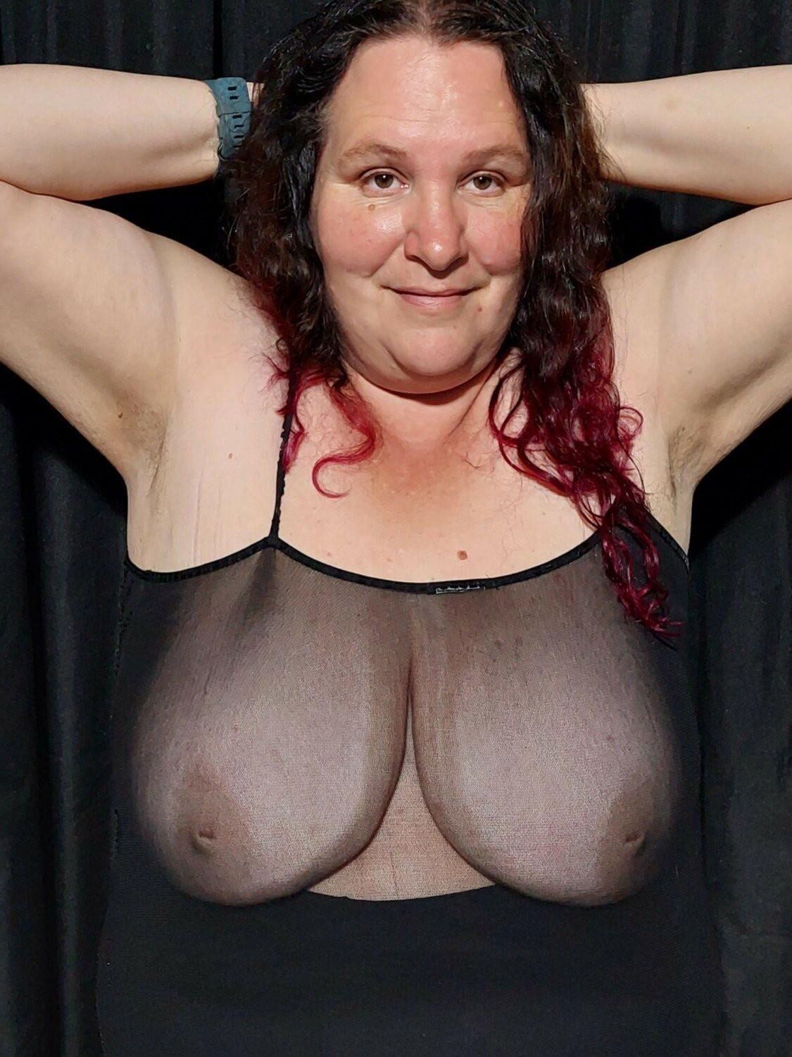 Kiwi Slut Monster Tits